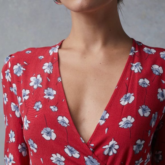 ROUJE GABIN RED FLORAL MIDI WRAP DRESS - Picture 3 of 11